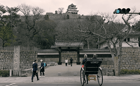 お出迎え<br>JR丸亀駅から人力車で移動