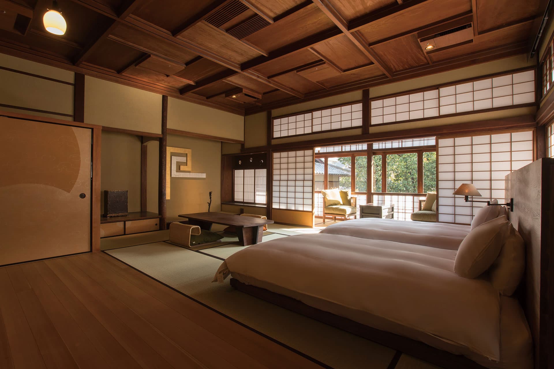 A private residence in stillness, breathing with the garden