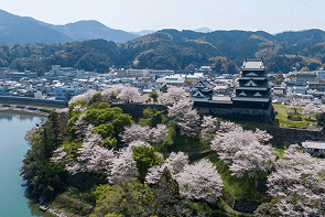 鎌倉末期からの歴史を今に紡ぐ大洲城 1